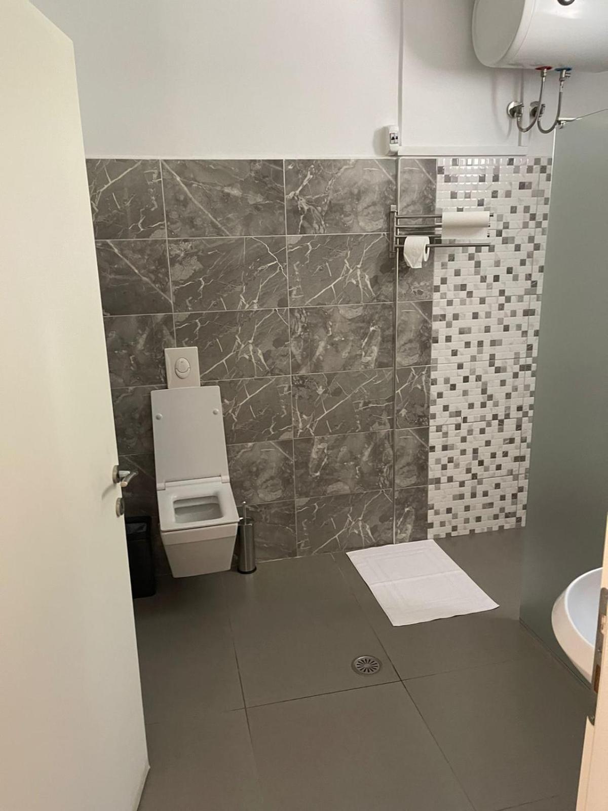 Aries Apartments Σαράντα Εξωτερικό φωτογραφία